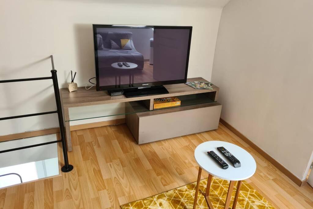 Au Petit Ravel Loft Cosy Au Coeur De La Nature Apartment Bernissart ภายนอก รูปภาพ
